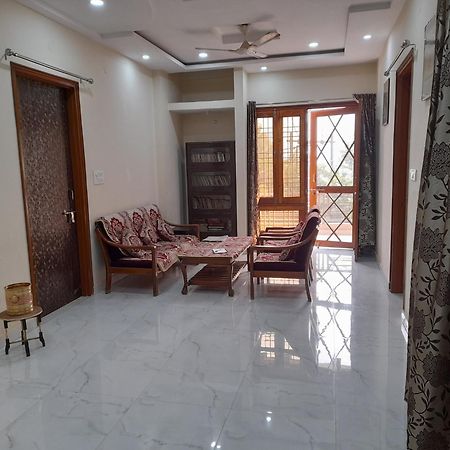 Govind Niwas Home Stay Гваліор Екстер'єр фото