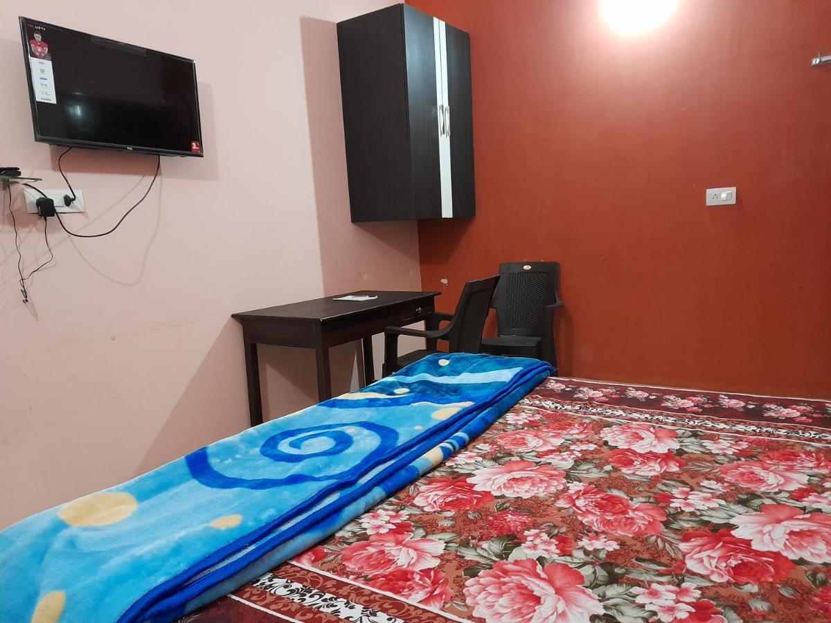 Govind Niwas Home Stay Гваліор Екстер'єр фото