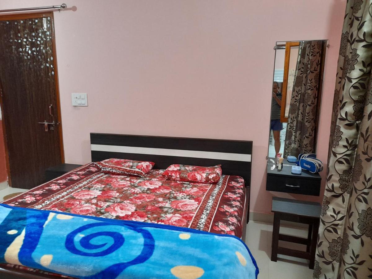 Govind Niwas Home Stay Гваліор Екстер'єр фото