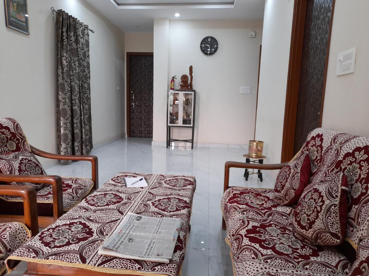 Govind Niwas Home Stay Гваліор Екстер'єр фото